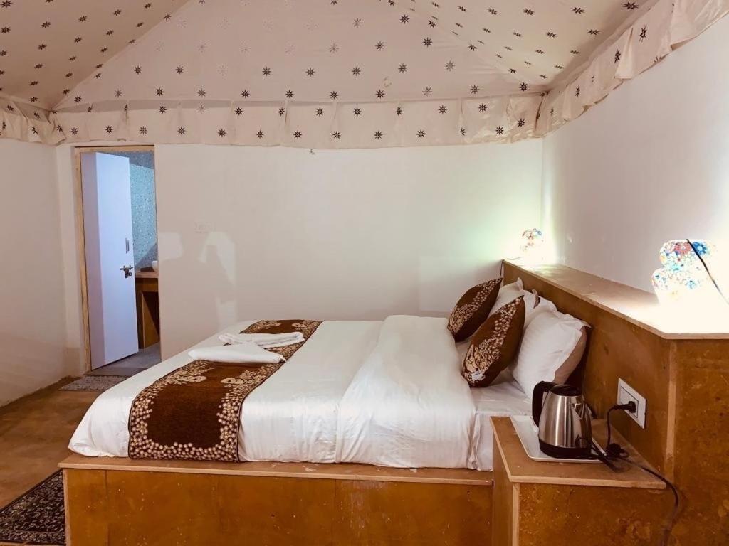Best Desert Camp In Jaisalmer Red Velvet Екстер'єр фото